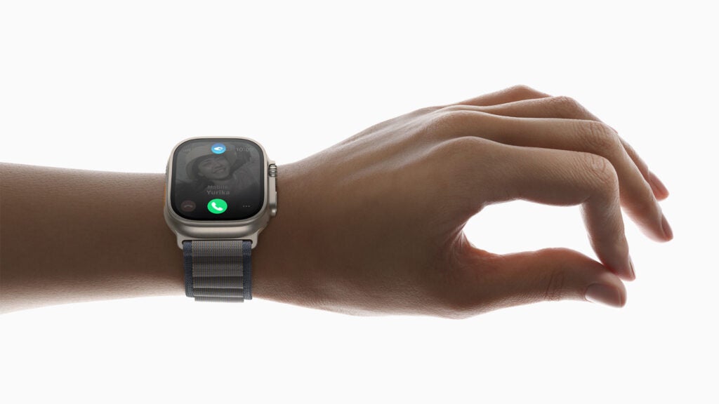 Doppeltippen auf die Apple Watch Ultra 2