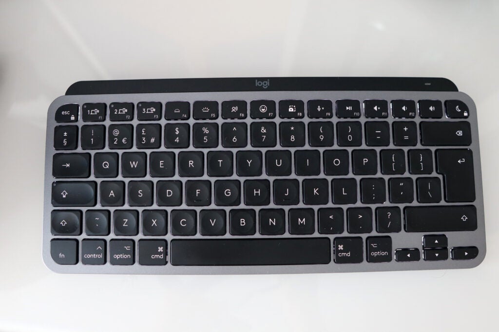 Profil mit Beleuchtung – Logitech MX Keys Mini für Mac