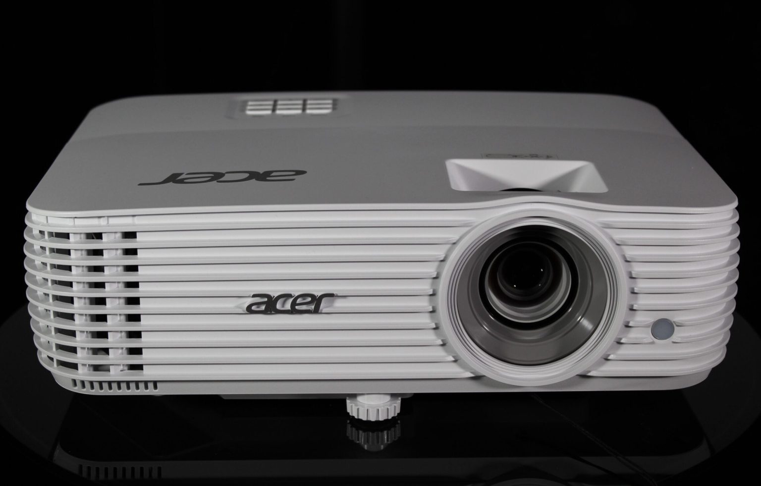 1725878905 Acer H6815BD Testbericht