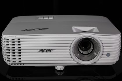 1725878905 Acer H6815BD Testbericht