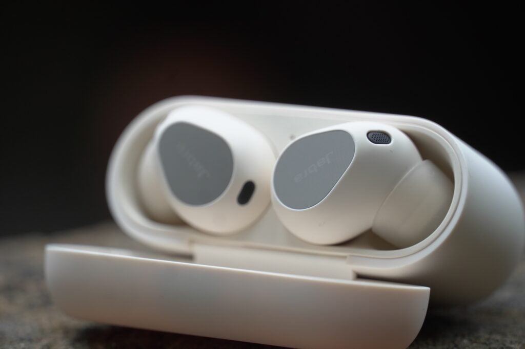 Jabra Elite 10 Gen 2 im Ladeetui