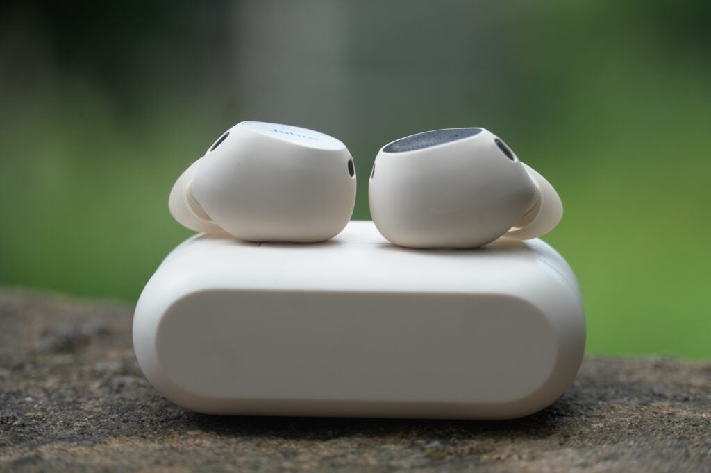Jabra Elite 10 Gen 2 im Ladeetui