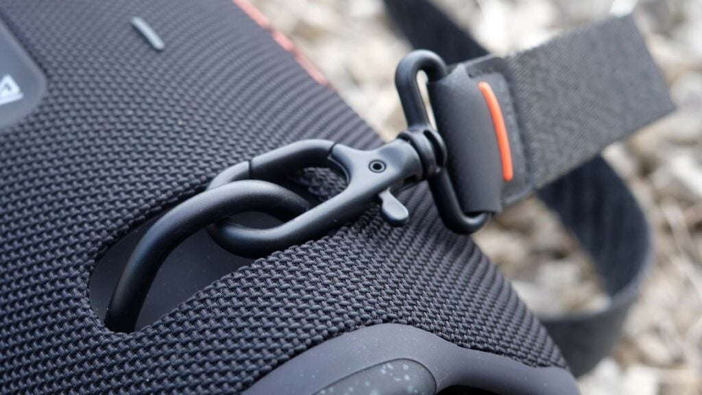 JBL Xtreme 4 Gurtbefestigung