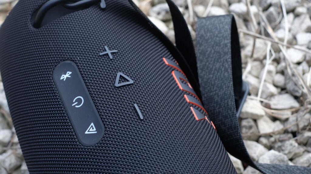 JBL Xtreme 4-Bedienelemente