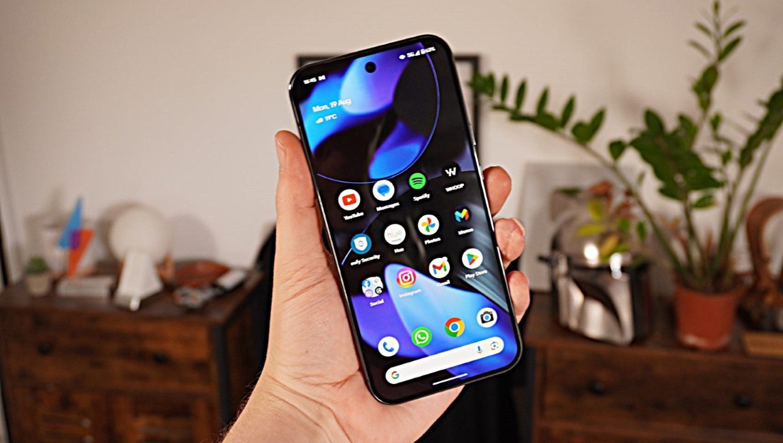 iPhone 16 Pro Max vs Google Pixel 9 Pro XL