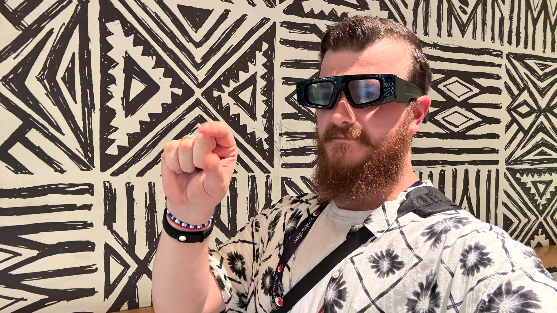 1729776263 Mein erster Blick auf eine echte AR Brille macht mich gespannt