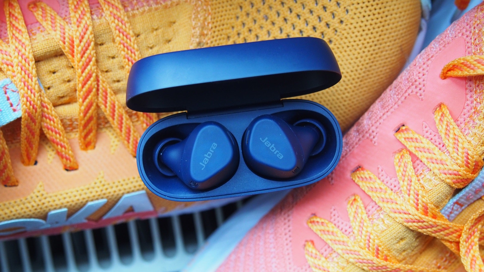 Diese erstklassigen Lauf Ohrhoerer sind jetzt halb so teuer wie AirPods