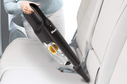 Jeder Autobesitzer sollte sich diesen reduzierten Shark Handstaubsauger zulegen