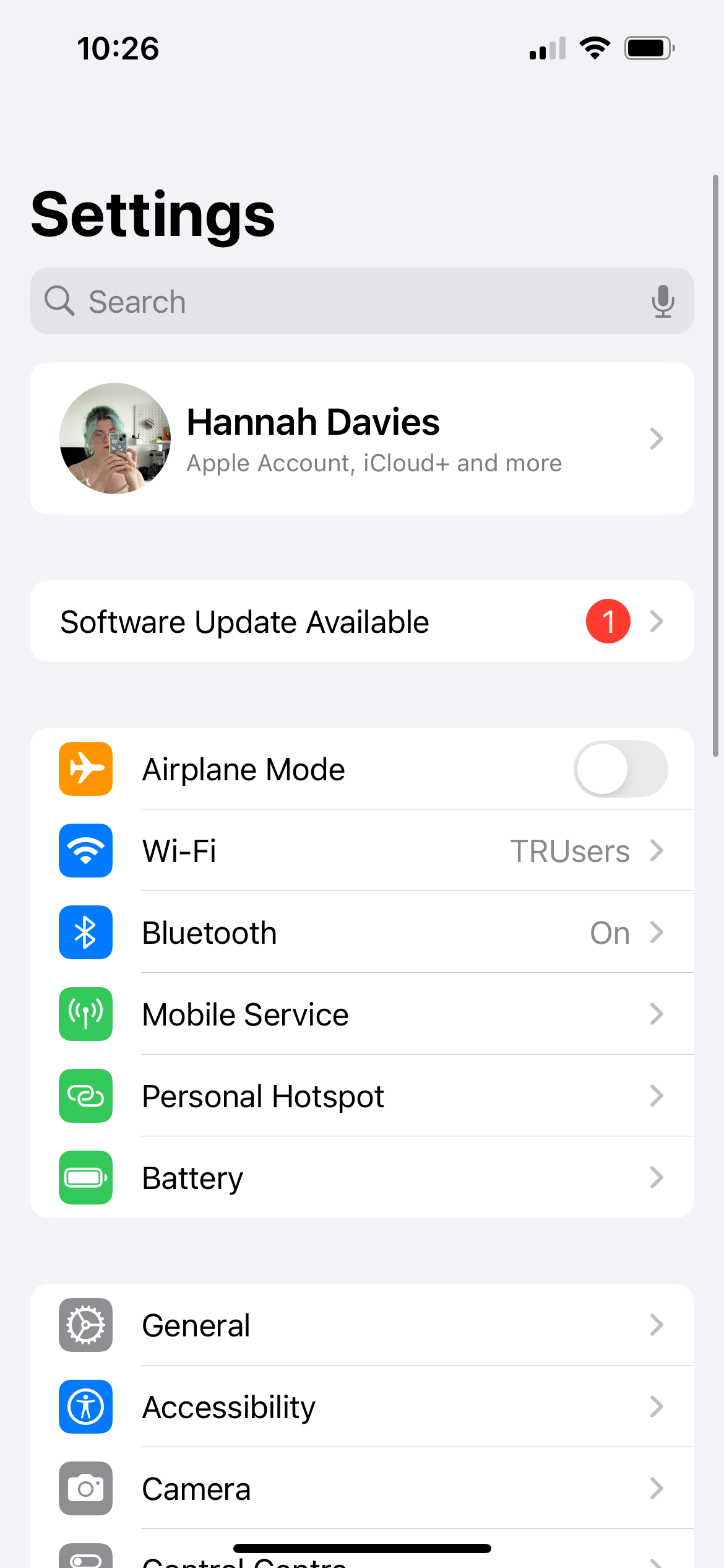 So verfolgen Sie Sportergebnisse auf dem Sperrbildschirm des iPhones