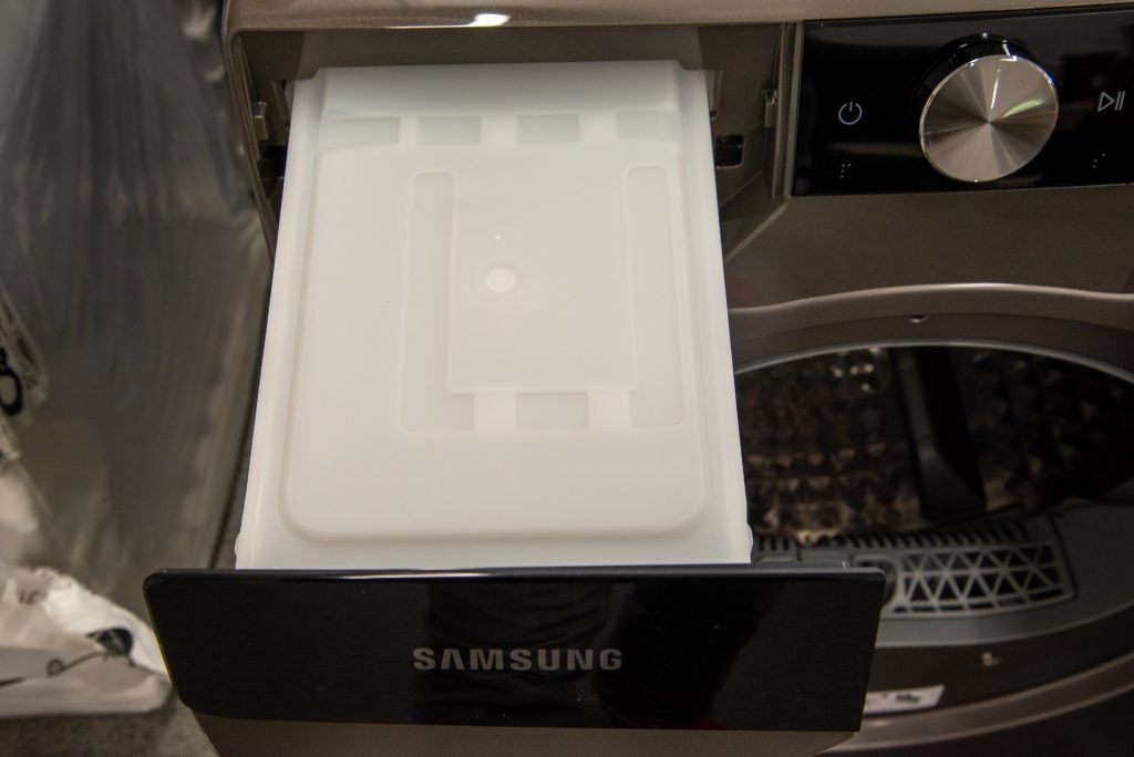Samsung Series 9 DV90T8240SX Wassertank