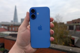 Der Black Friday Deal fuer das iPhone 16 von O2 laeuft