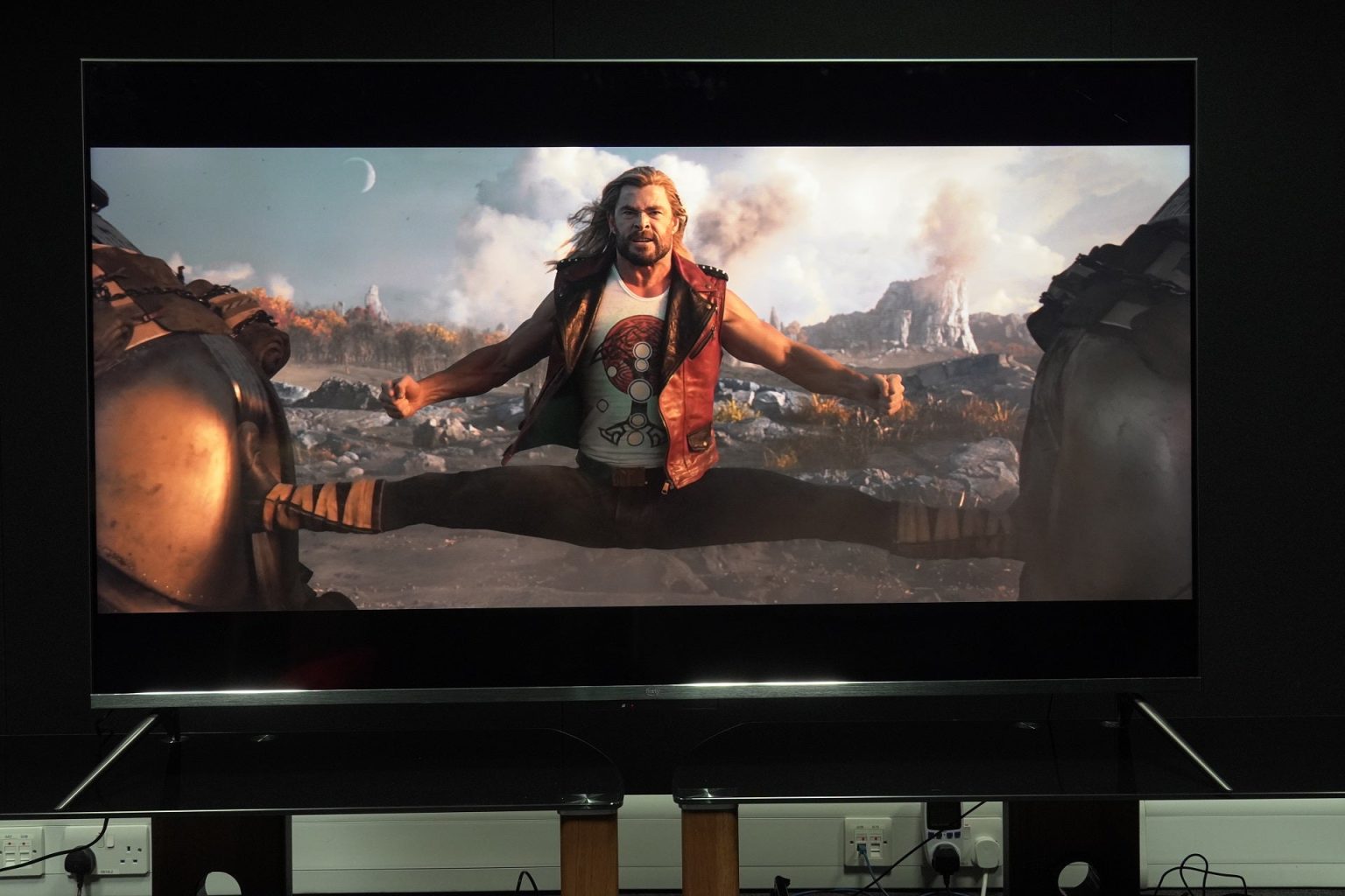 Holen Sie sich einen 55 Zoll Amazon Fire TV fuer weniger als