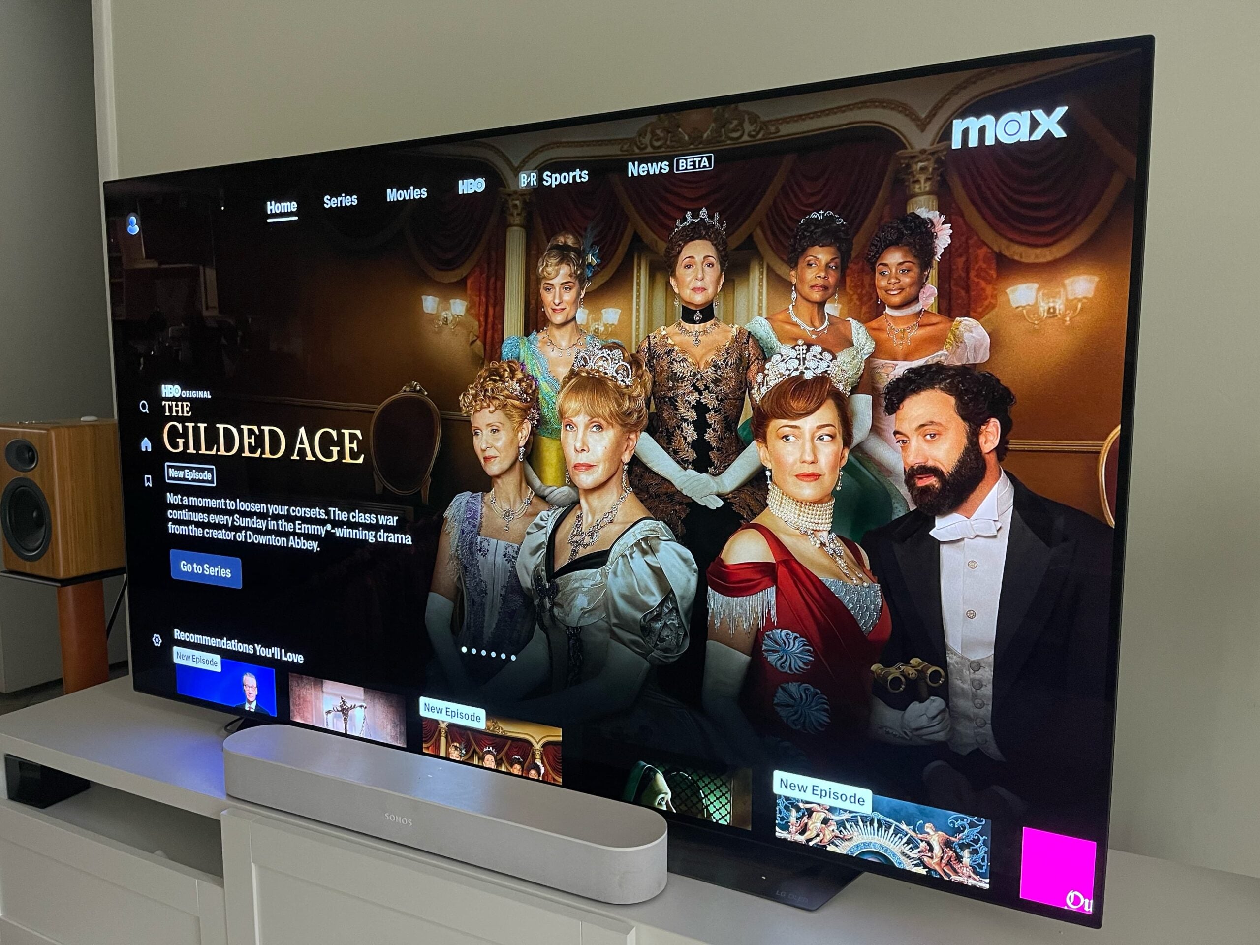 Max kehrt mit linearen Live Kanaelen zu seinen HBO Wurzeln zurueck