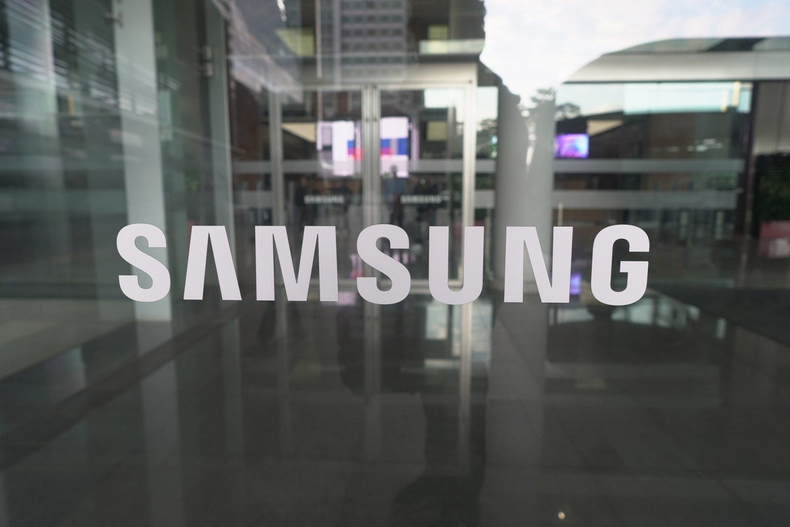 1736135304 Was Sie von Samsung TV und Audio erwarten koennen Hellere