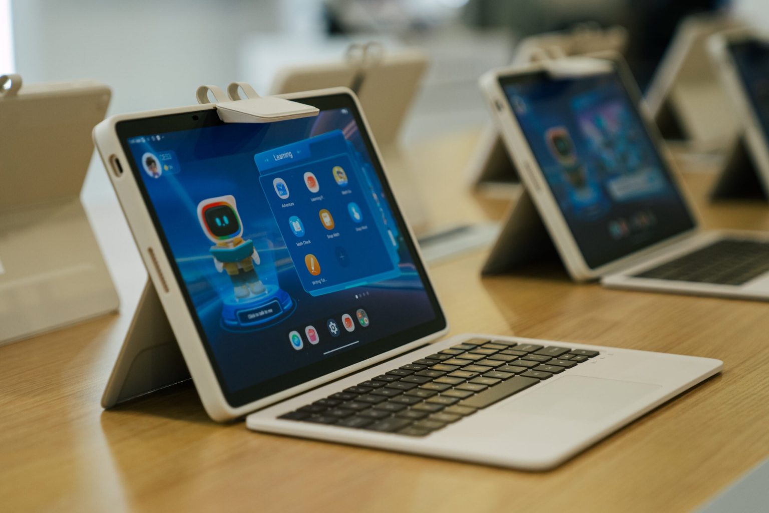 1737470888 Das Thinkpal Tablet ist ein Tablet der naechsten Generation fuer