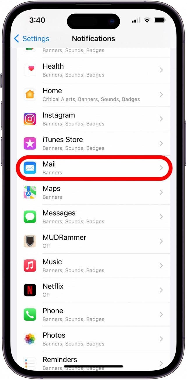 Bildschirm „Benachrichtigungseinstellungen“ mit markierter Mail-App in der App-Liste.