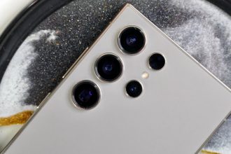Das Samsung Galaxy S26 Ultra koennte einen enormen Kameraschub bekommen