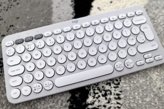 Die superschlanke Bluetooth Tastatur von Logitech hat jetzt einen entsprechenden winzigen