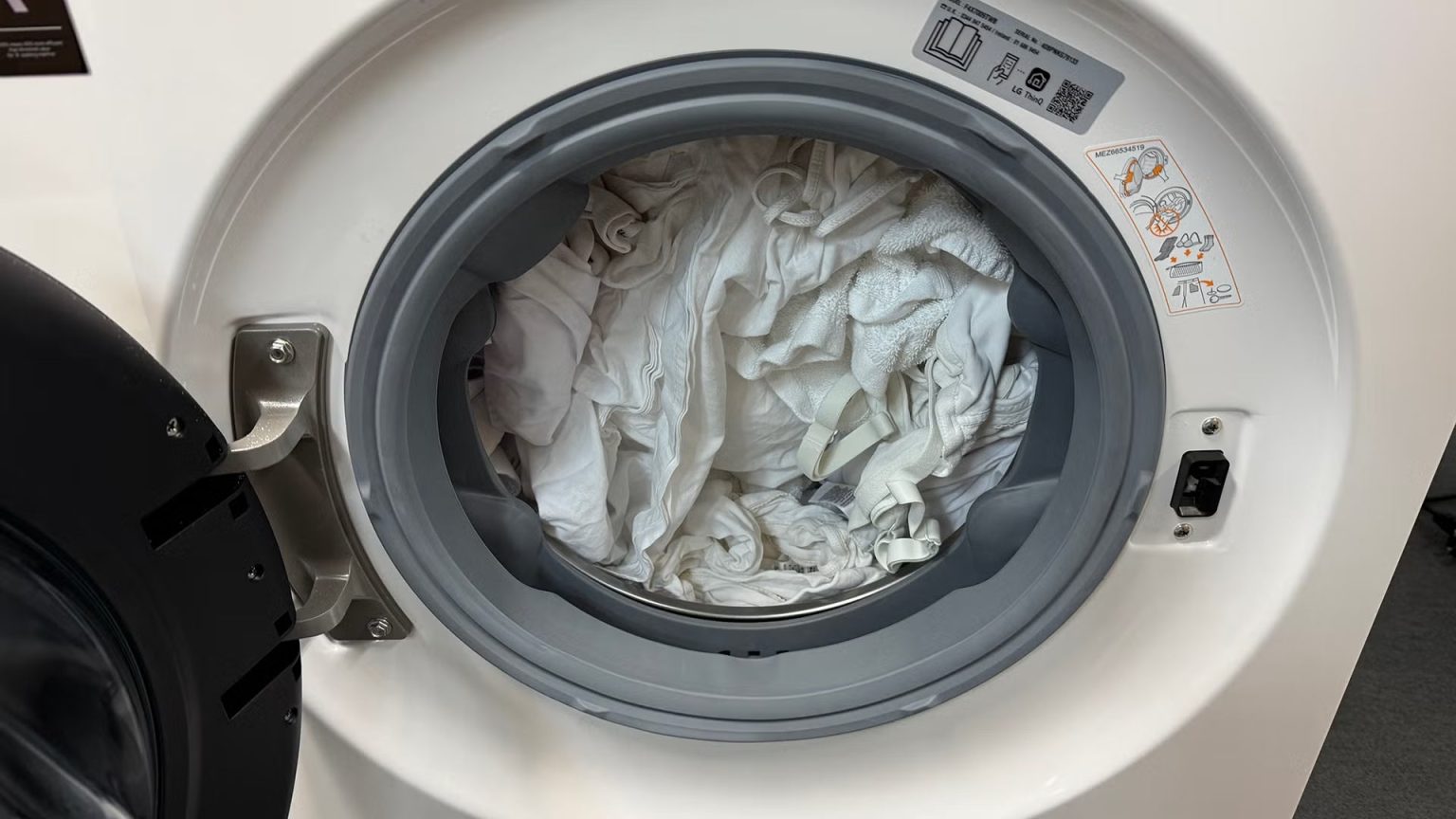 Wie man eine Waschmaschine reinigt