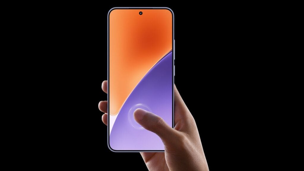 Xiaomi 15 Anzeige in der Hand