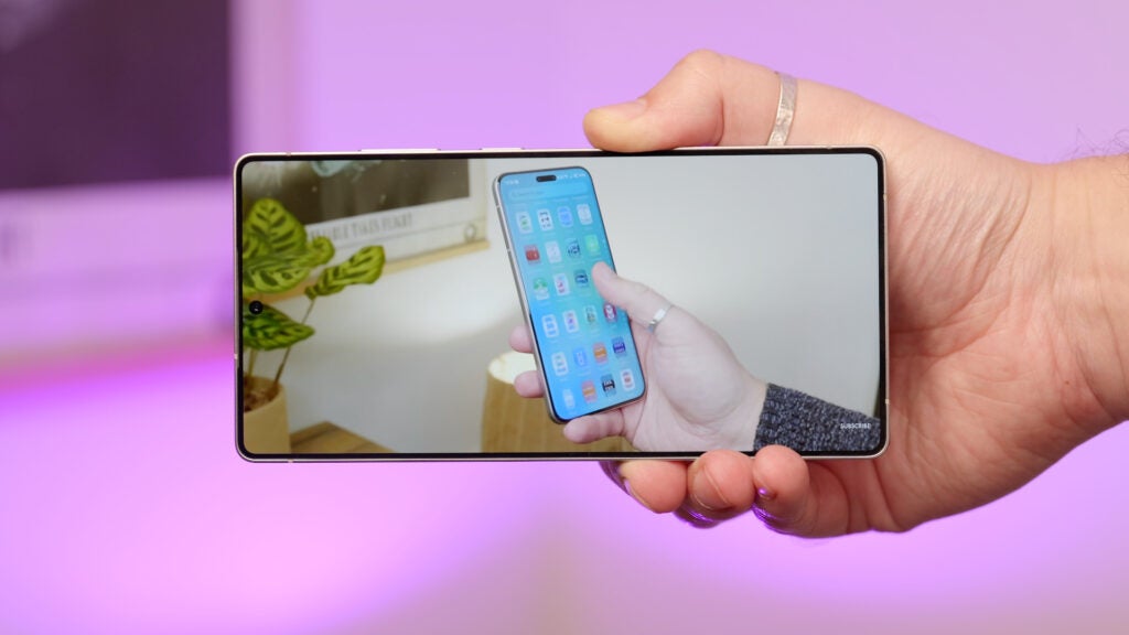 Galaxy S25 Ultra - Video in der Nähe schauen