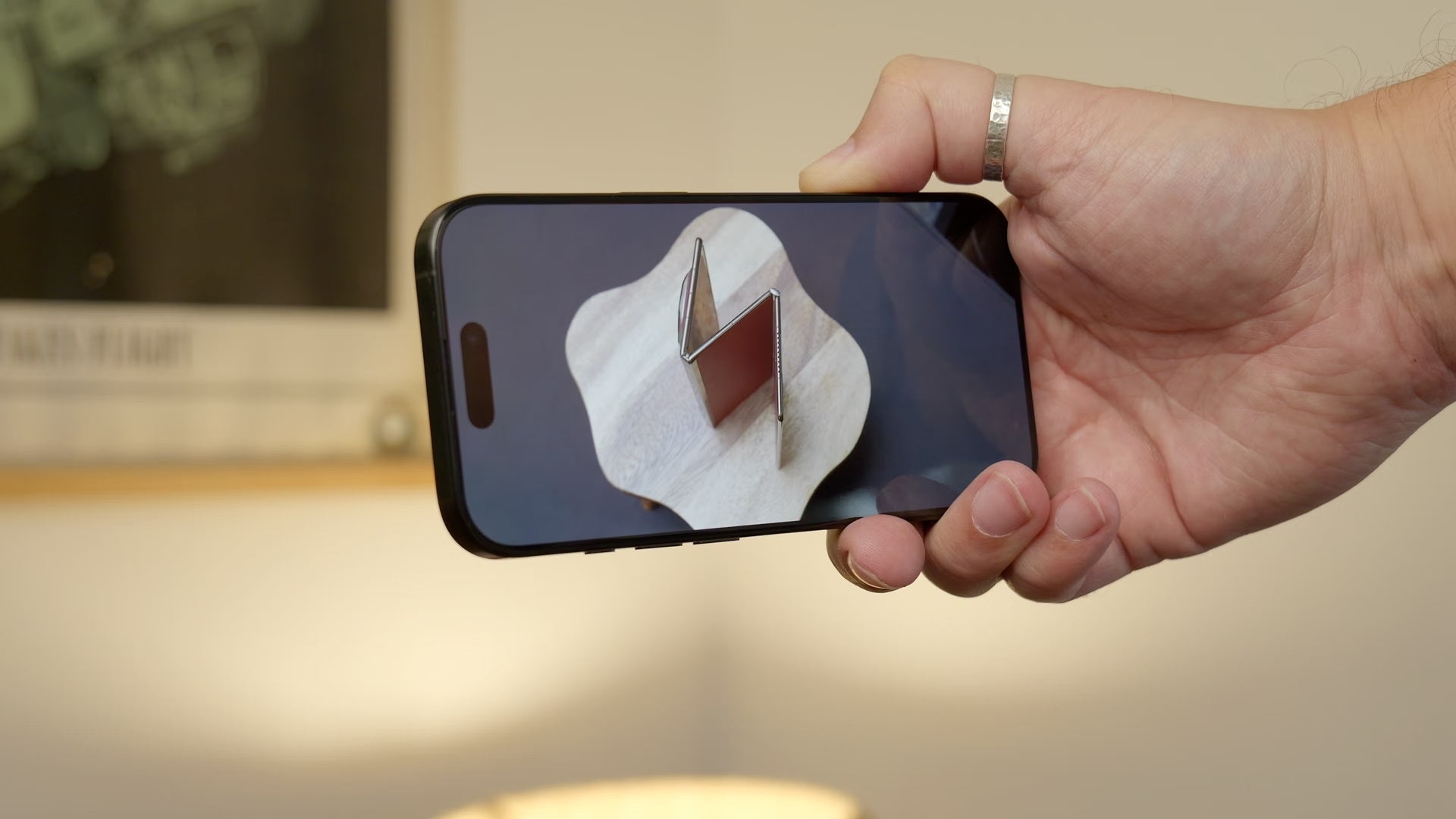 Die Geheimwaffe der iPhone Fold koennte den Wettbewerb beenden