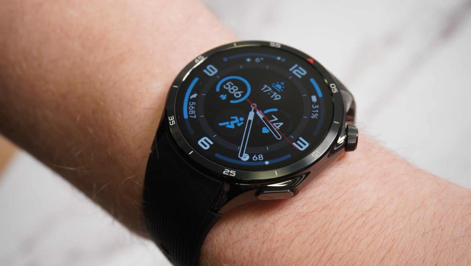 Die OnePlus Watch 3 ist bereits ermaessigt und verfuegt ueber