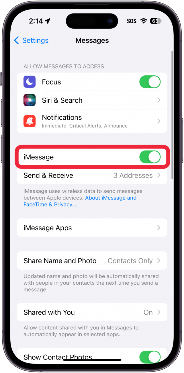iPhone -Nachrichteneinstellungen mit einem roten Box um iMessage Toggle