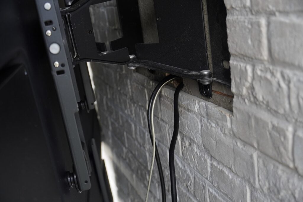 Soporte de pared y conexiones Samsung The Terrace