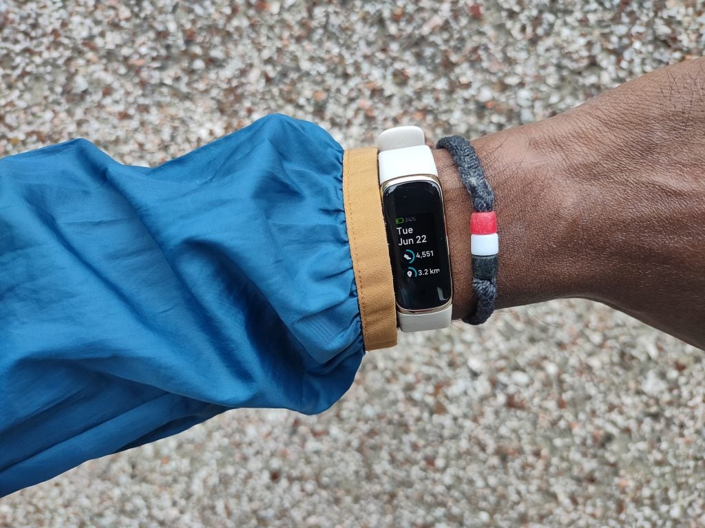 1639513474 619 Fitbit Luxe vs Fitbit Charge 4 ¿Que Fitbit deberia obtener