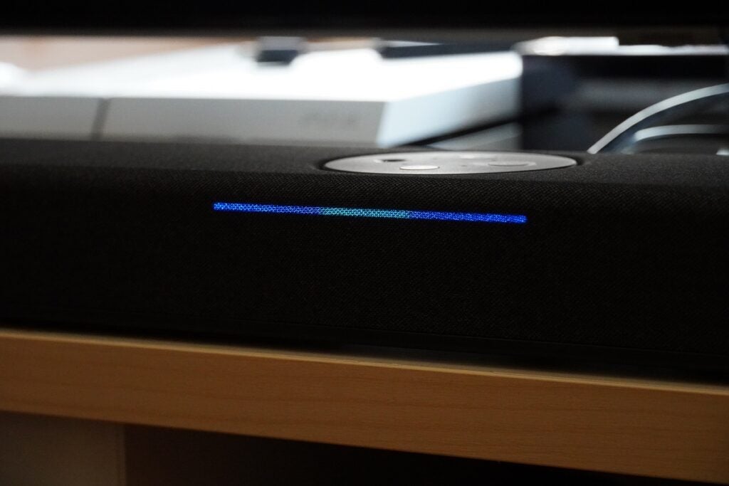 Barra de luces Polk React Alexa