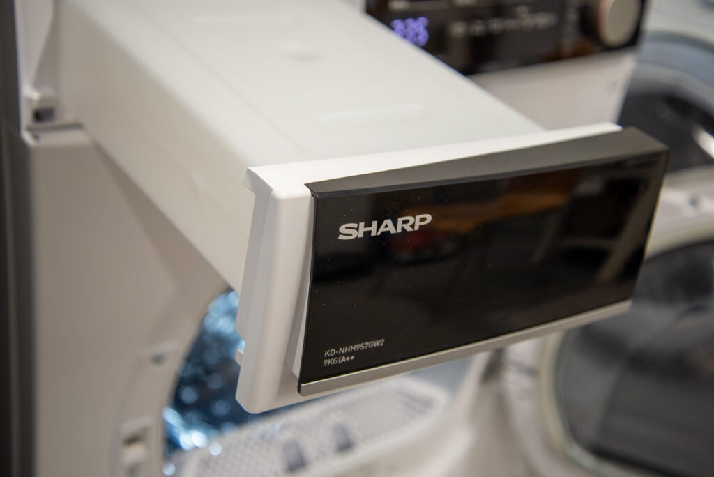 Tanque de agua Sharp KD-NHH9S7GW2-EN