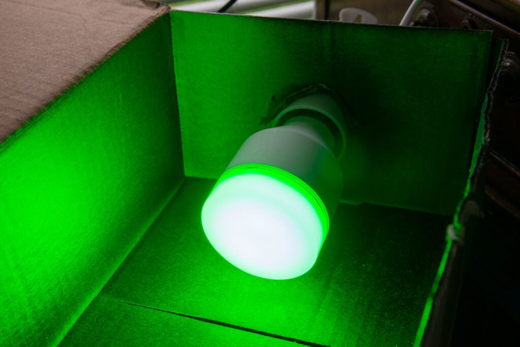 LIFX verde limpio
