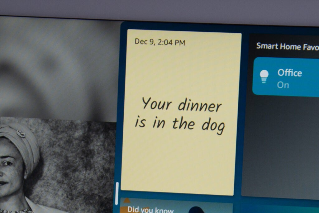 Nota adhesiva de Amazon Echo Show 15