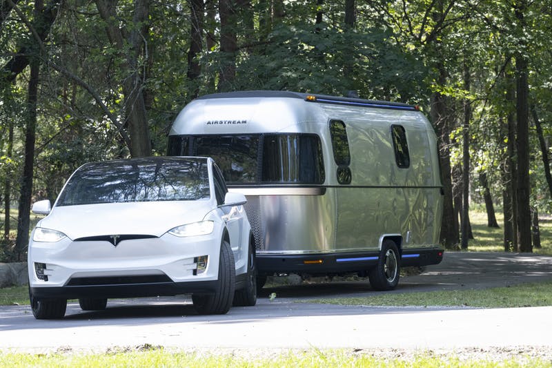 La caravana eStream de Airstream me hace querer empacar para