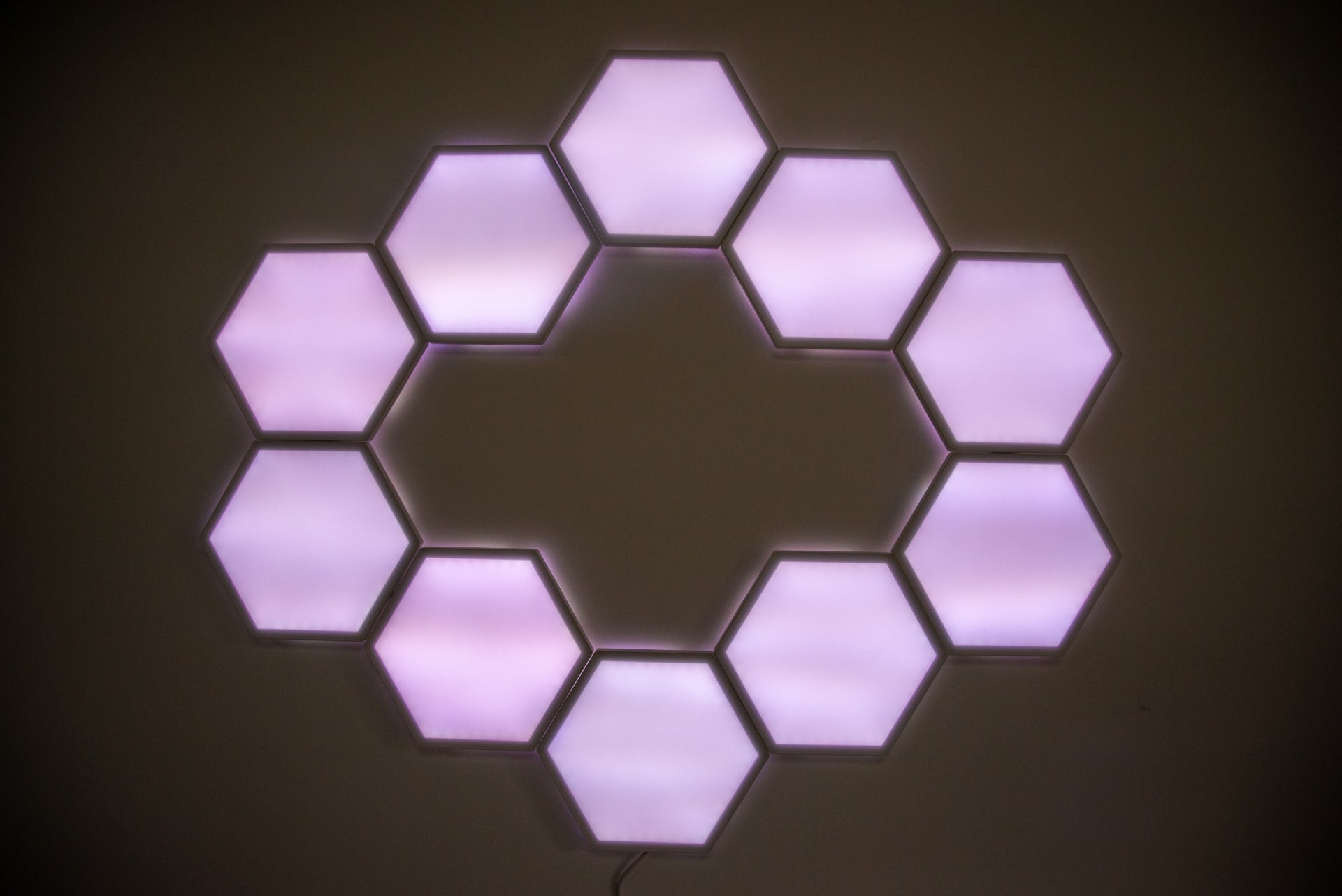 Govee Glide Hexa en su lugar