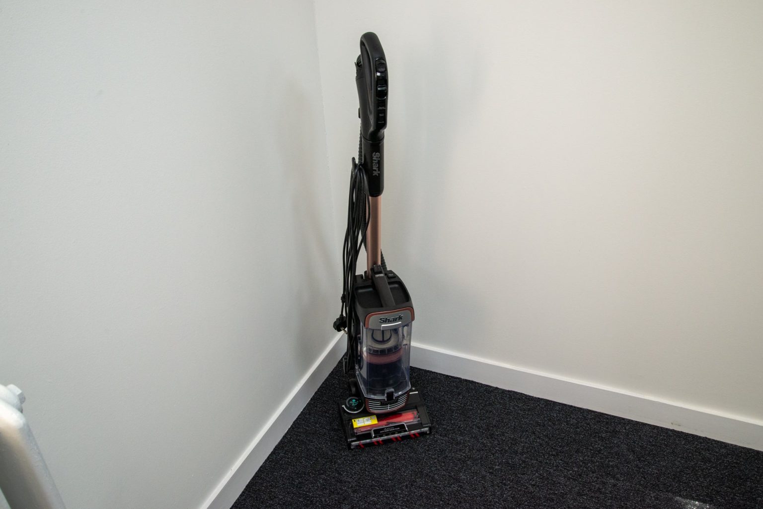 1665056418 Revision del Shark Stratos NZ860UKT