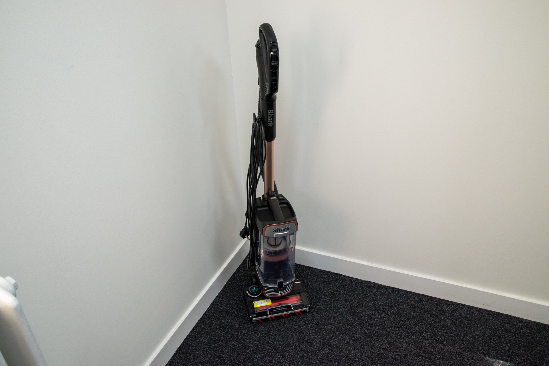 1665056418 Revision del Shark Stratos NZ860UKT