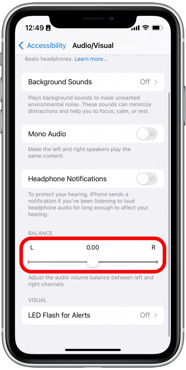 Si el número en el medio es 0,00, su audio debe equilibrarse por igual entre los canales izquierdo y derecho.  Si el número es diferente o el control deslizante está hacia la izquierda o hacia la derecha, es posible que el audio esté desequilibrado.