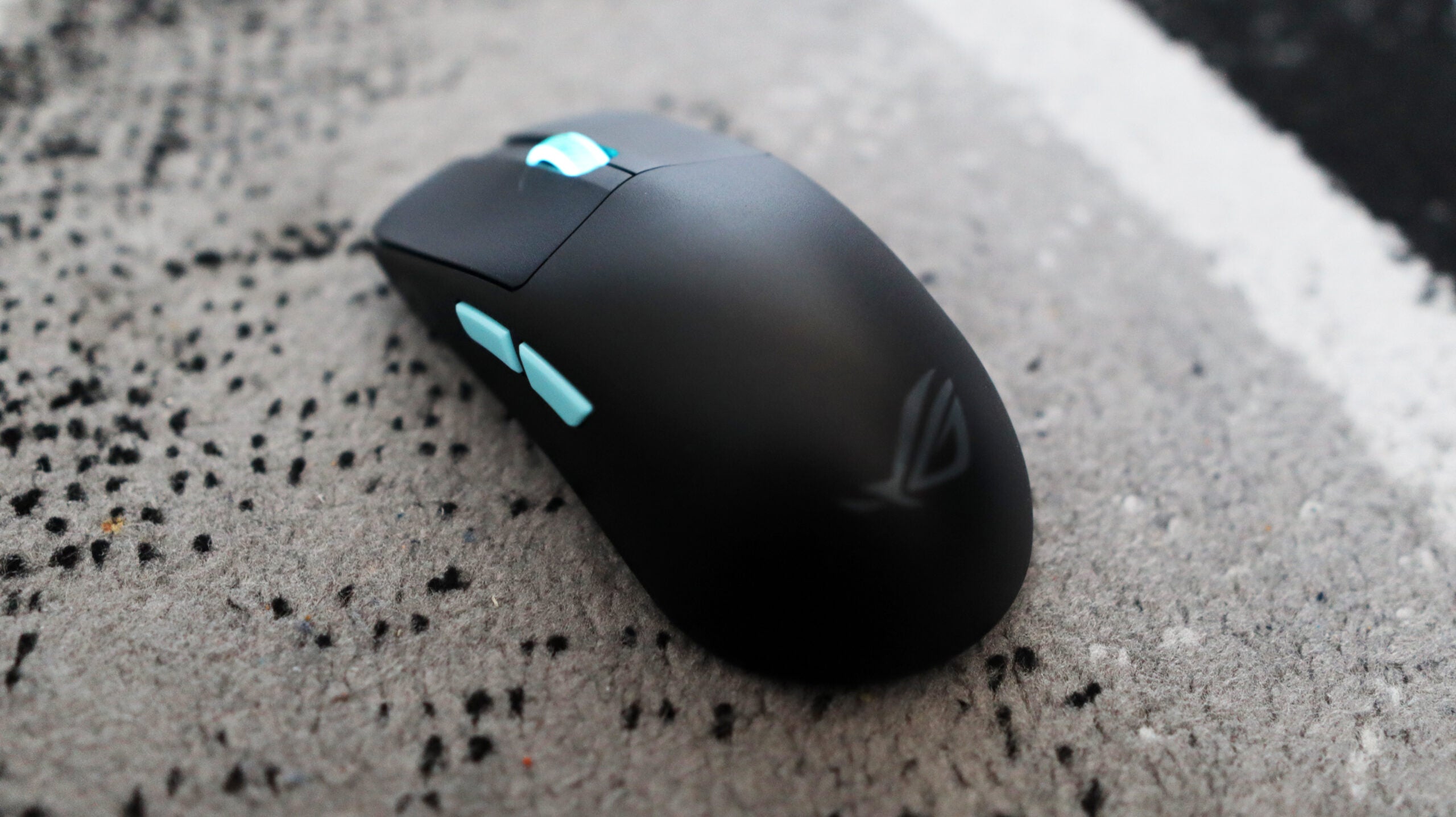 1676033302 Resena del Asus ROG Harpe Ace Aim Lab Edition