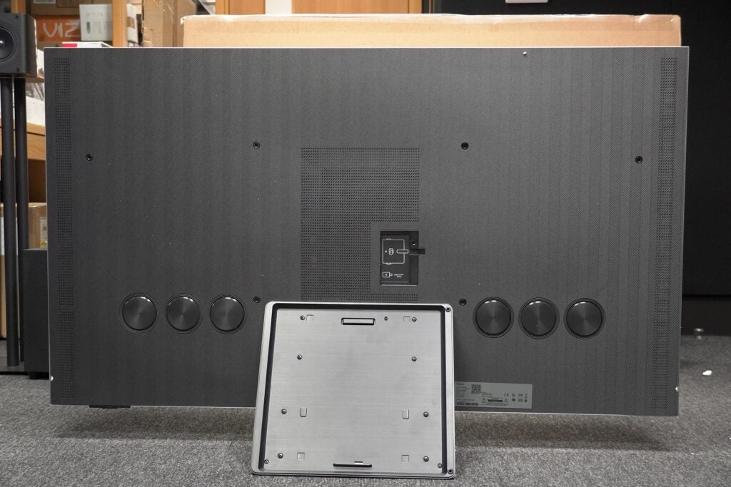 Samsung QE55QN95B panel trasero