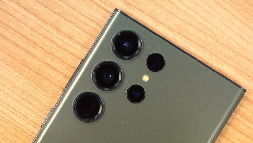 Módulo de cámara en el Galaxy S23 Ultra