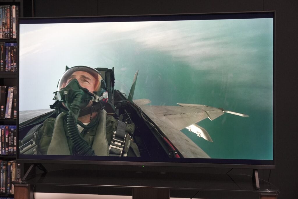 Panasonic TX-55LX800 Top Gun Maverick