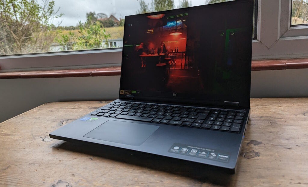 Frente - Acer Predator Helios 16