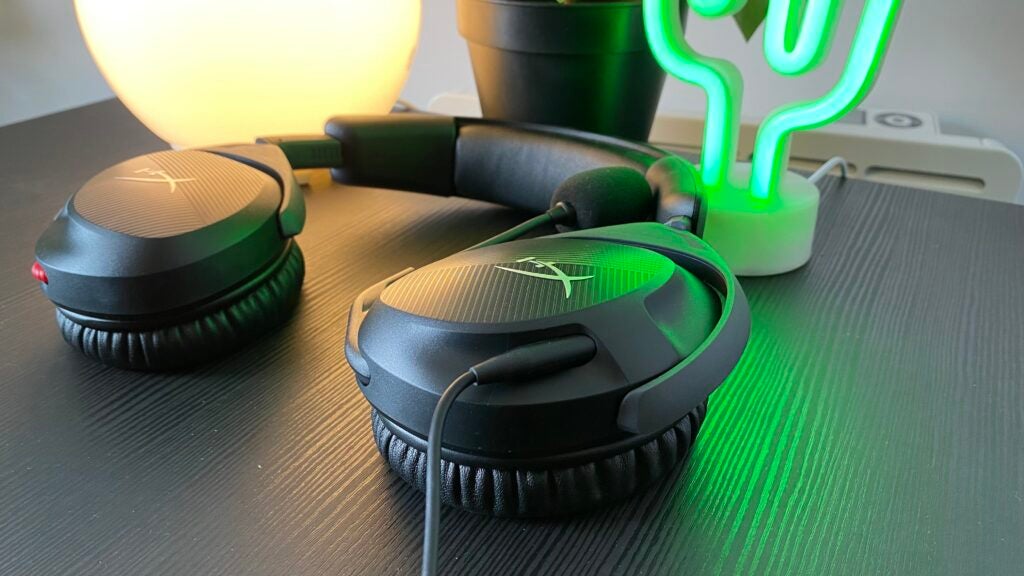 Lateral - HyperX Cloud Stinger 2