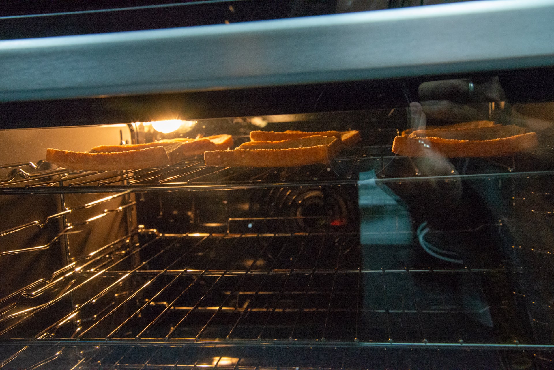 Hotpoint HDM67G8C2CX luz en la parrilla