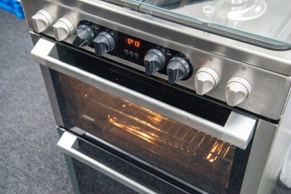 1689451942 Revision de Hotpoint HDM67G8C2CX