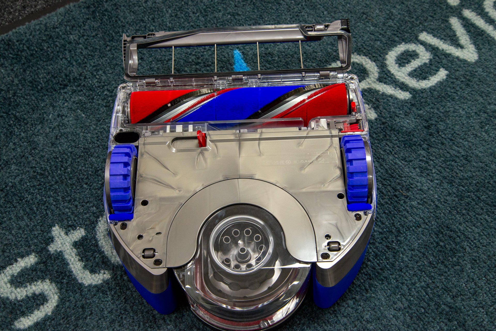 Dyson 360 Vis Nav debajo