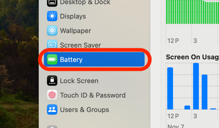 ¿Por qué parpadea la pantalla de mi MacBook?