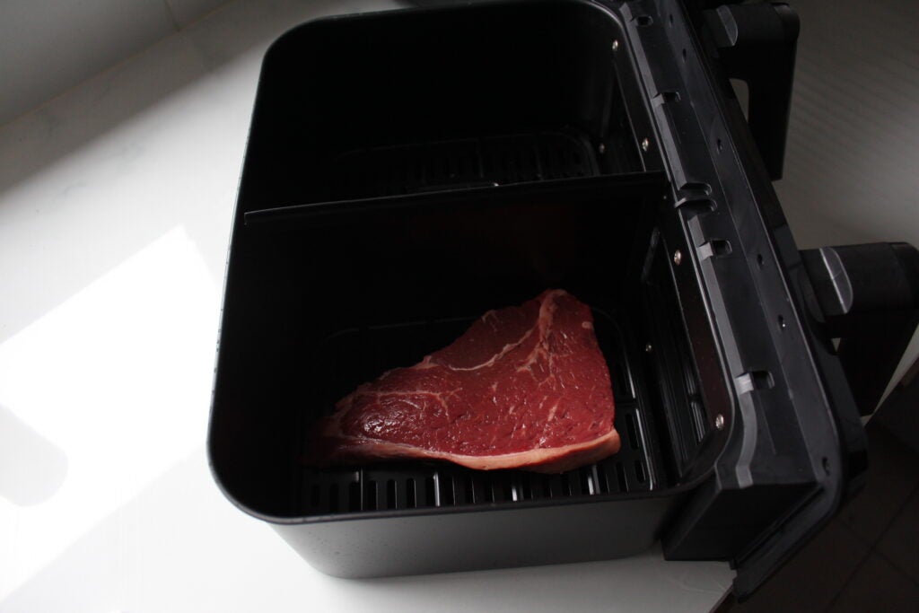Salter Fuzion Dual Air Fryer para cocinar bistec
